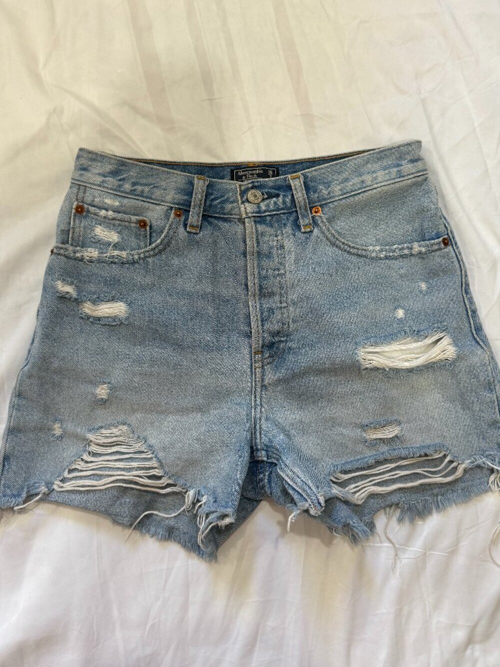 Abercrombie & Fitch High Rise 4" Short Denim Distressed Shorts Womens Size 26/2